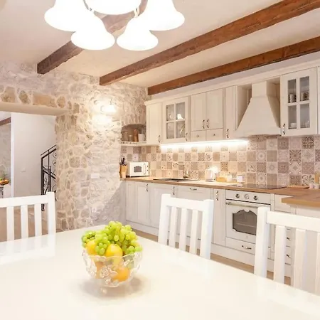 Steinhaus Ane Villa *