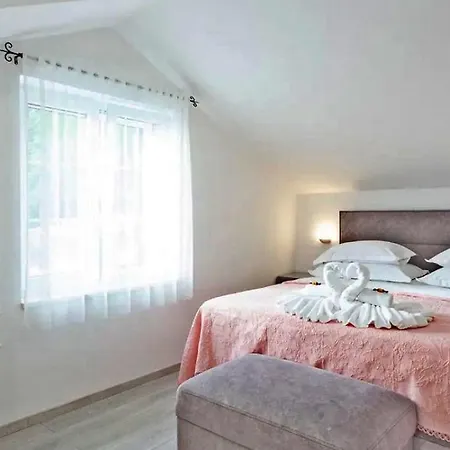 Steinhaus Ane Villa *